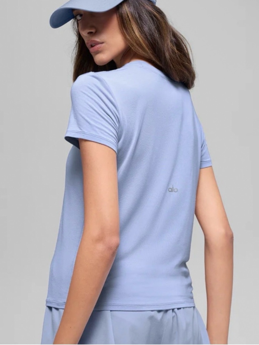 (S) Alo yoga all day short sleeve | winter frost